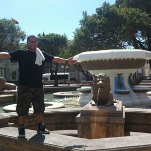 Meet your Posher, Raymond